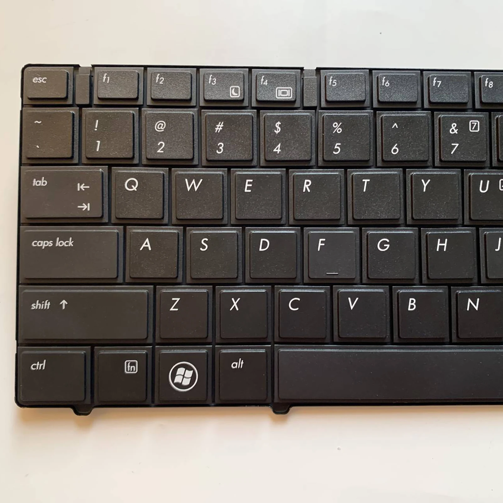 US Laptop Keyboard for Hp Compaq EliteBook 8440p 598042-051 8440w 594052-001 no pointer no backlight