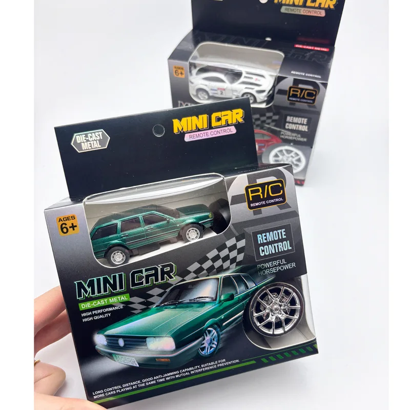 1:64 Mini Remote Control Car Alloy Santana Travel Version RC Car Model Children Boy Desktop Remote Control Car Toy Gift