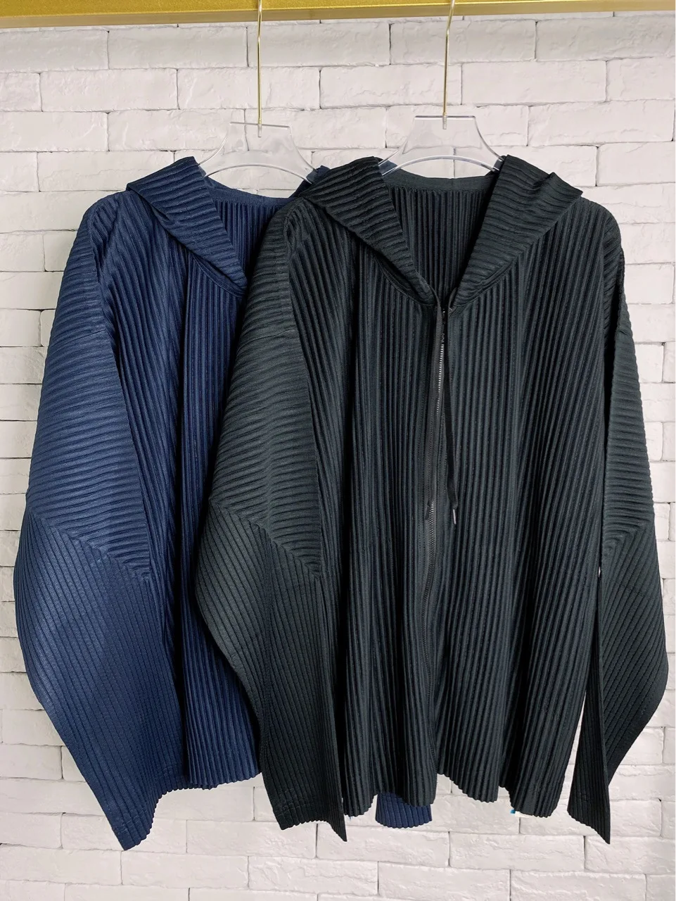 Miyake Pleated Elastic Hooded Zipper Sweater Jackets Women Fall 2023 Winter New Korean Fashion Long Sleeve Loose Plus Size Coats