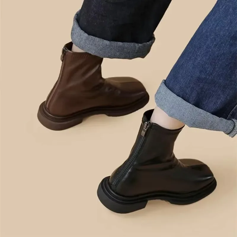 2024 جديد بريطانيا ريترو ساحة تو حذاء من الجلد موضة فاخرة تشيلسي الأحذية منخفضة الكعب منصة أحذية النساء بوتاس دي موهير Zapatos