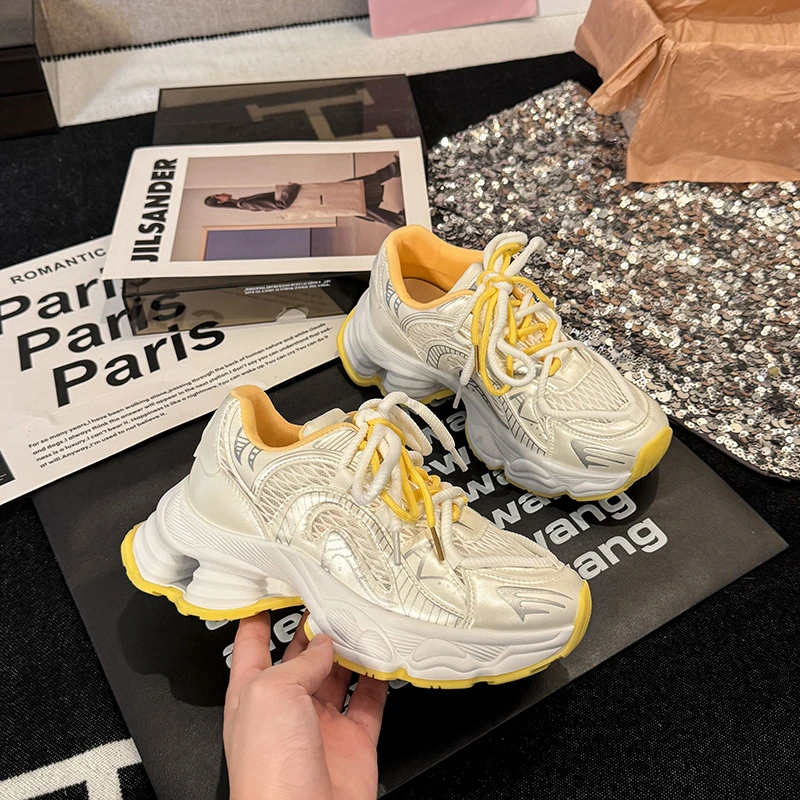 

Women's Thick Soled Mesh Breathable Lightweight Sports Shoes Fashionable Lace Up Casual Sports Running Vulcanized Women Sneakers