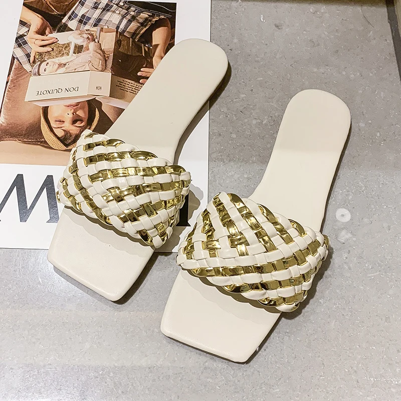 

Женские сексуальные и элегантные шлепанцы для вечеринок — Роскошные дизайнерские плоские сандалии с декоративной отделкой — Стильные открытые шлепанцы для отпуска