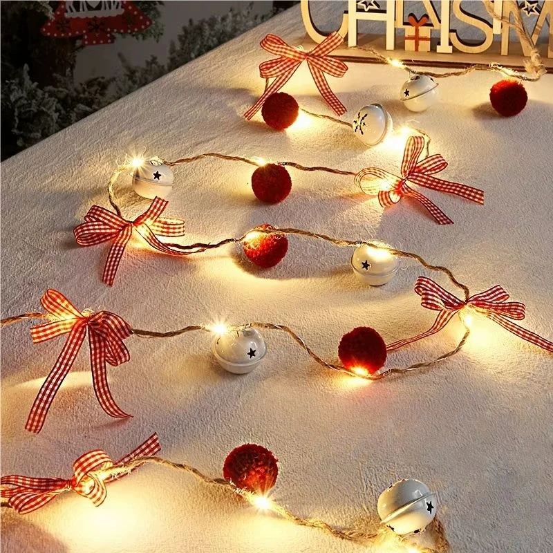 luzes-de-natal-decorativas-com-leds-pompons-vermelhos-sinos-e-lacos-luzes-de-fada-brancas-quentes-a-pilhas-para-decoracao-de-arvores-e-casas