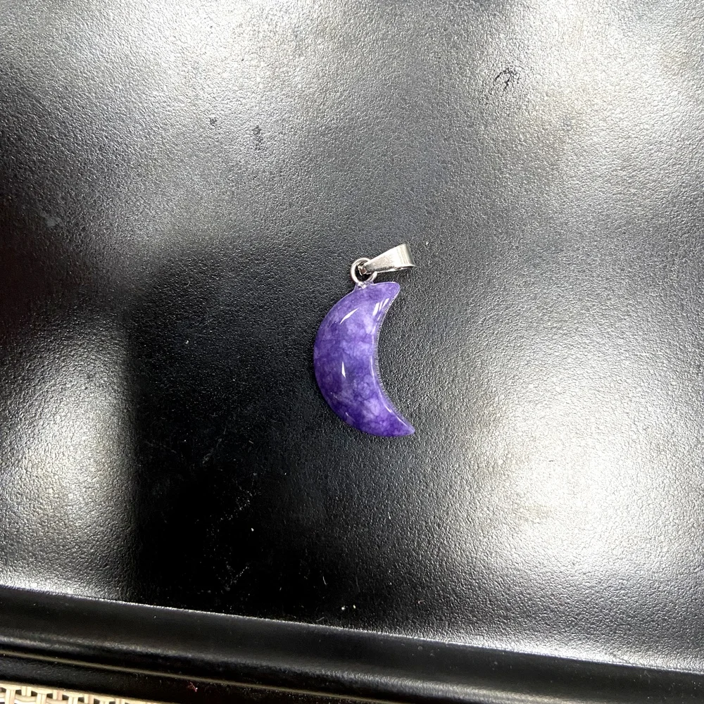 Artistic Fashion Polished Moon‑Shaped Natural Stone Crystal Agate Single Hole Loose Pendant Charms DIY Necklace Handmade Jewelry