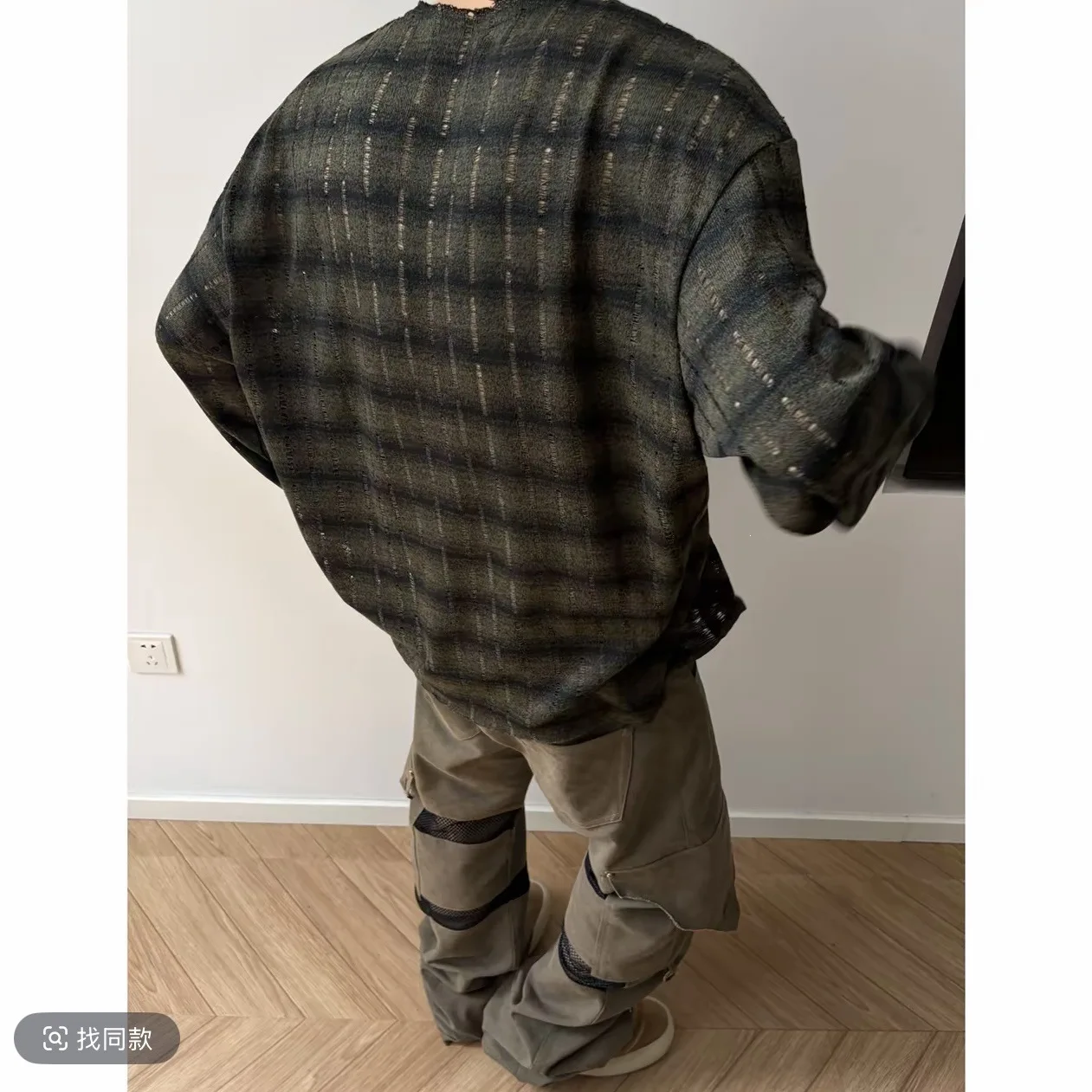 Men's Gradient Vertical Stripes Loose Hole Semi-transparent Thin Long-sleeved T-shirt Raw Edge Blouse