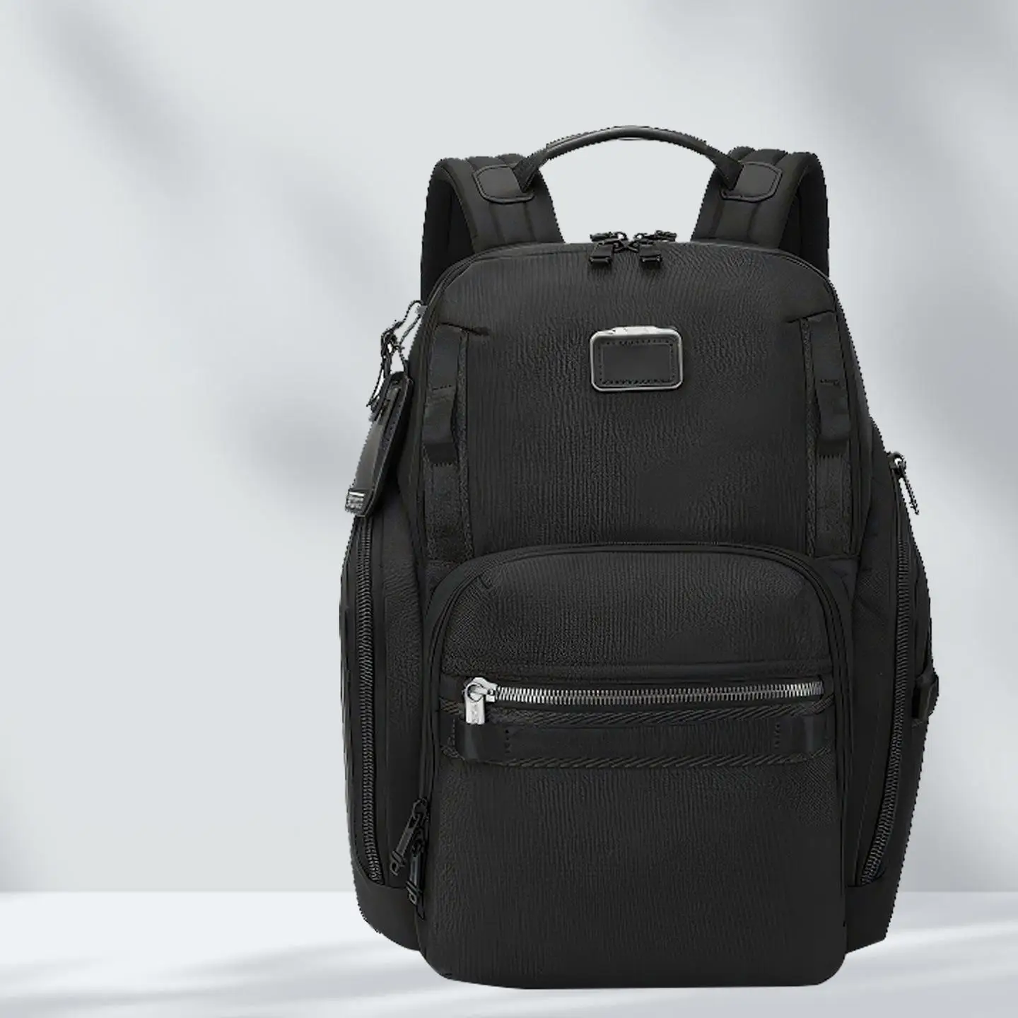 حقيبة ظهر حضرية حديثة - هيكل متين من النايلون مع تصميم متعدد الأقسام للأعمال والأسلوب الكاجوال 232789