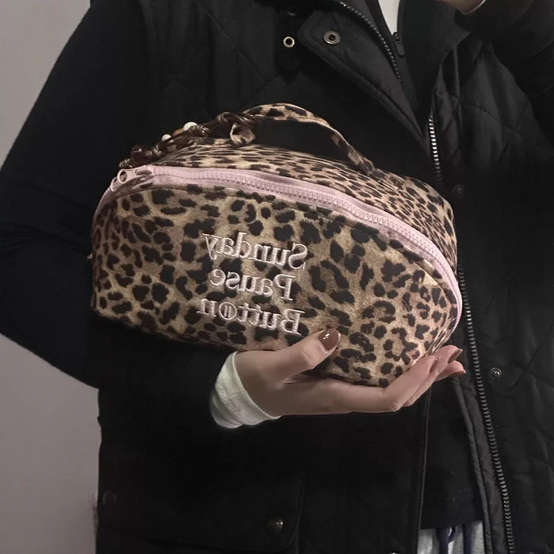Large Capacity Leopard Print Cosmetic Bag for Women Female Handle Travel Toiletry Organizer Zipper Makeup Pouch for Women Girls