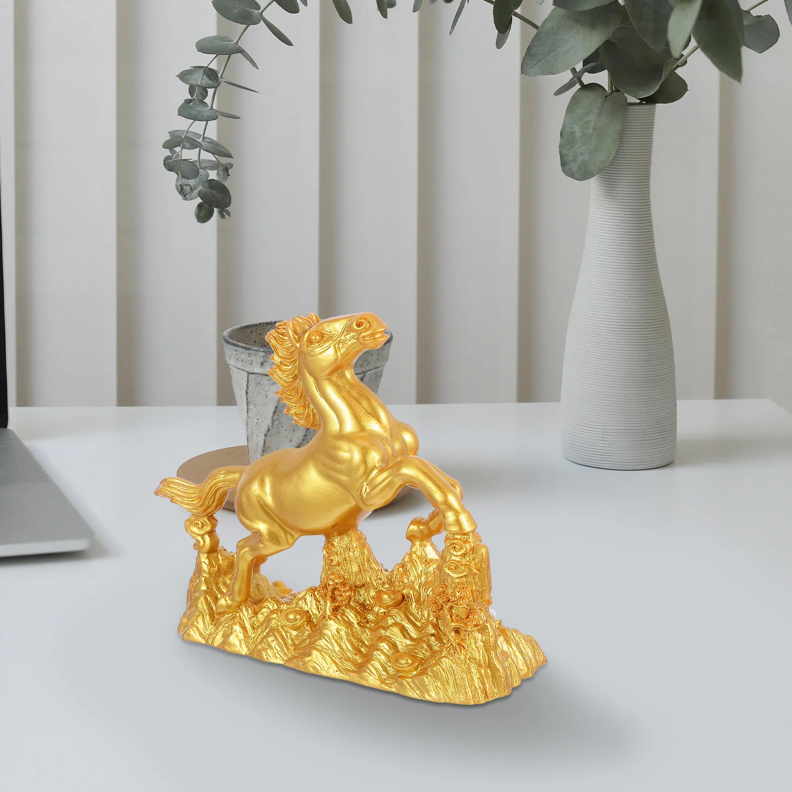 

Resin Horse Statue Standing Elegant Animal Sculpture Decorative Tabletop Ornament for Living Room Office Bedroom