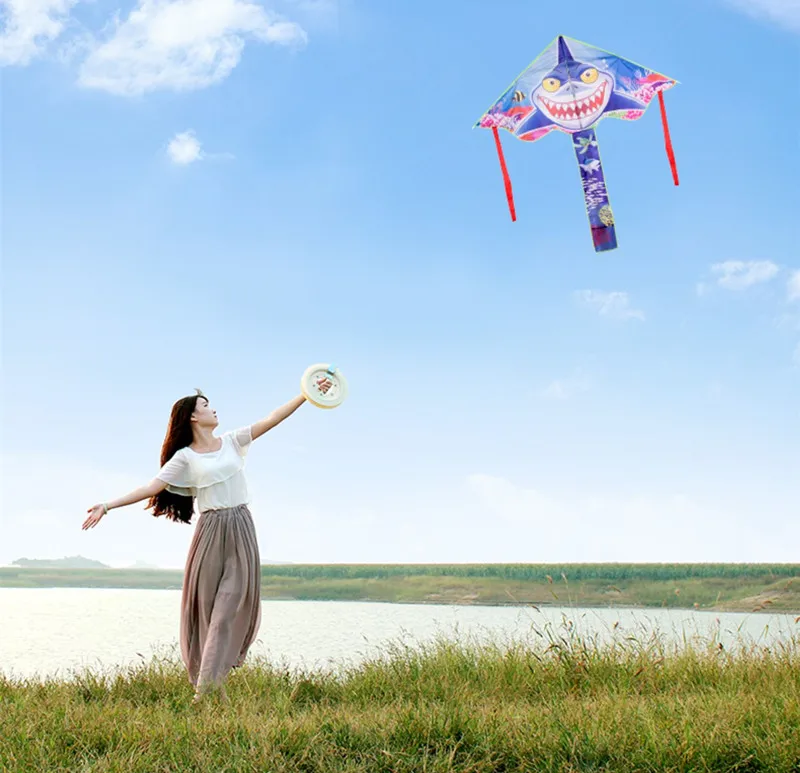 free shipping dragon kites flying toys for kids outdoor games children garden papalotes volantines fishing kite scarecapajaras