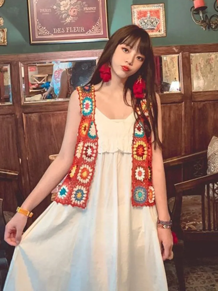 Bohemian Vest Women Floral Crochet Outerwear Top Handmade Hollowed Out Holiday Cardigan Sleeveless Beach Embroidery Waistcoat