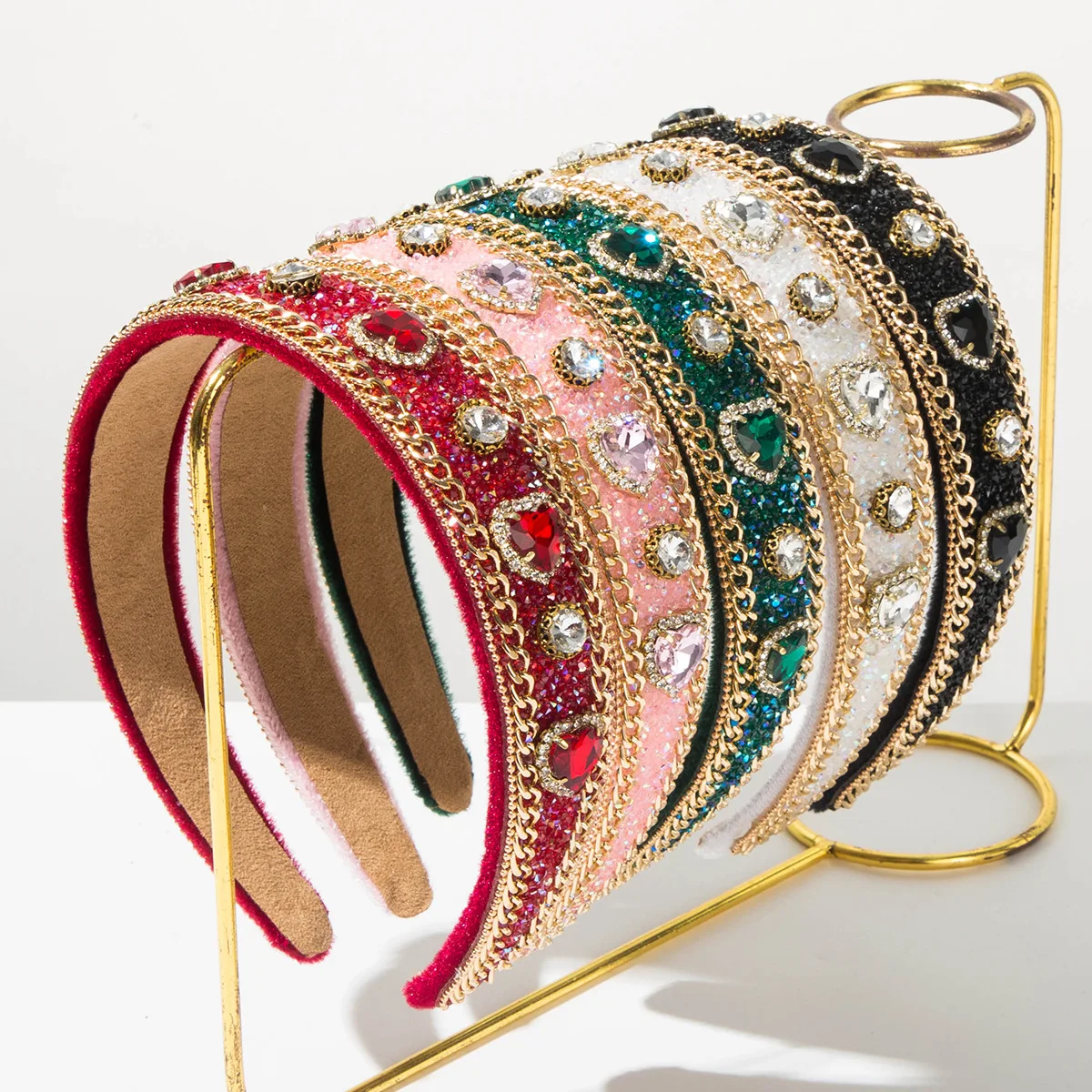 

Fashion Baroque Heavy Craft Chain Inlaid Glass Diamond Heart Headband for Women Luxurious High-end Hair Accessory