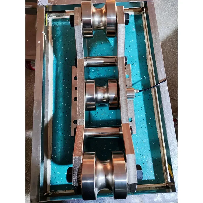 Three pulley tension sensor, wire rope tension detection sensor in motion
