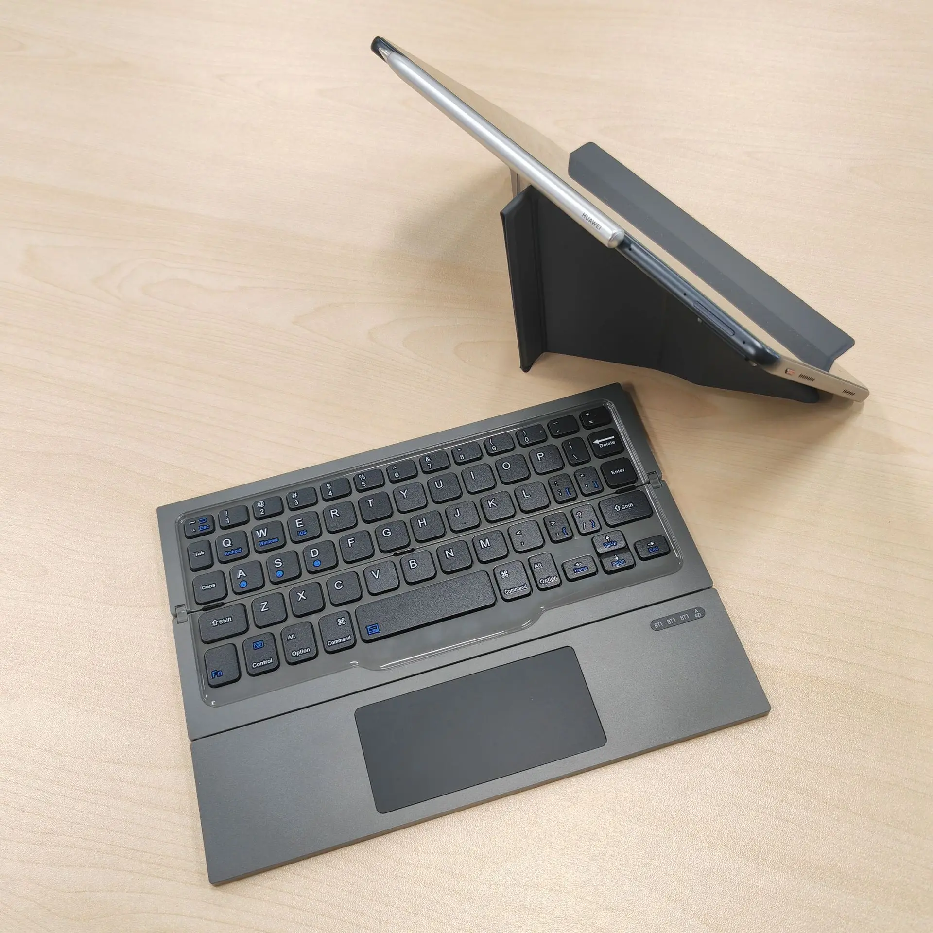 Leather Touch Foldable Keyboard Detachable Tri Fold Bluetooth Keyboard Portable Office Keyboard for Tablet Laptop