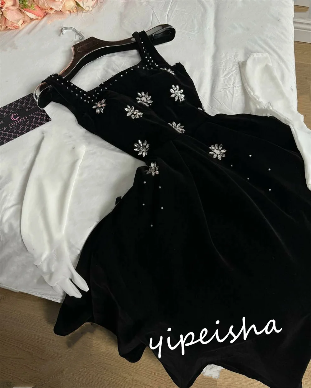 Jiayigong-vestido de noche Formal de estilo clásico y moderno, vestido de baile con cuello cuadrado y cuentas de terciopelo, vestidos para ocasiones a medida