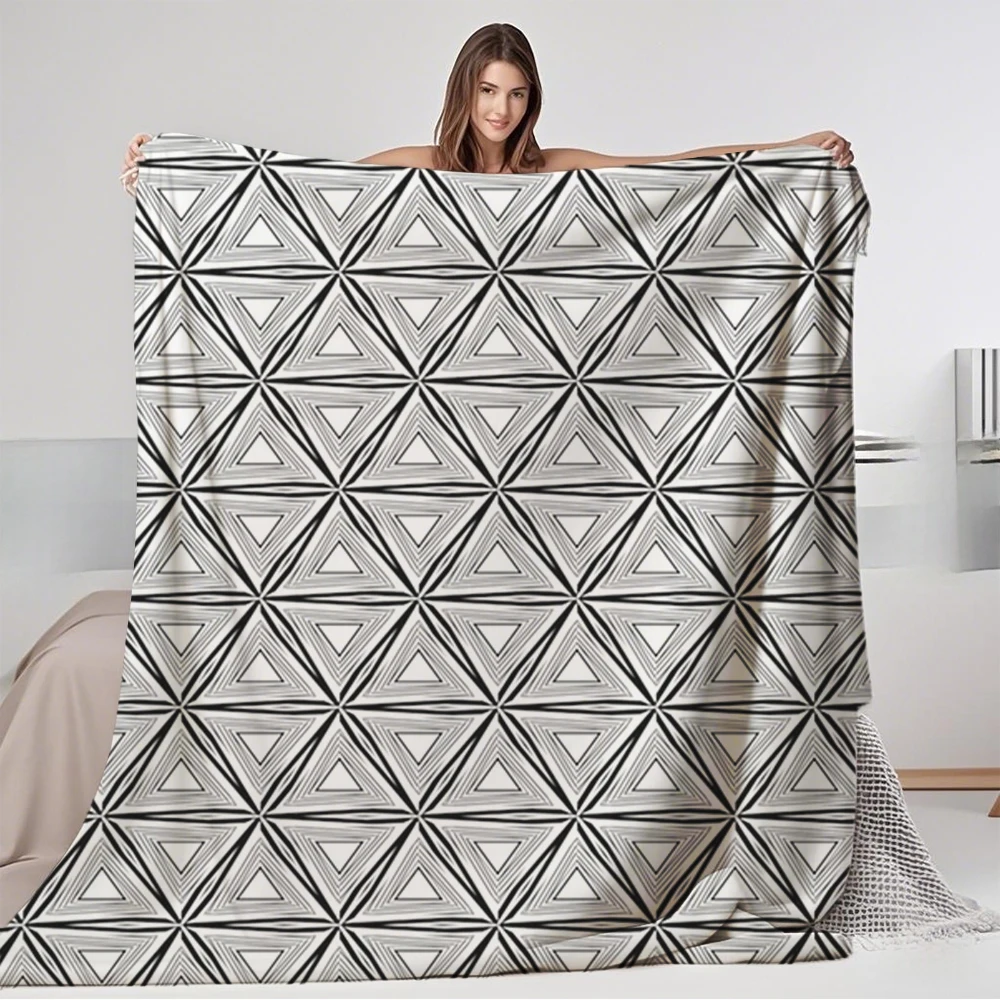 

Everyday Use Flannel Blanket Triangles Pattern European Classical Double-sided Throw Hotel-style Cover With No-shedding