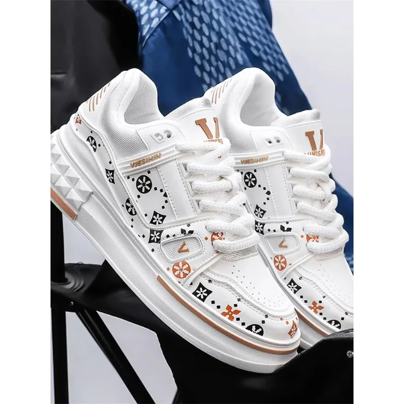 

Men's Summer Breathable Low-Top Spor Casual oes Faionable Thi-Heeled Board oes Versatile Flat Footwear Sport Sneakers