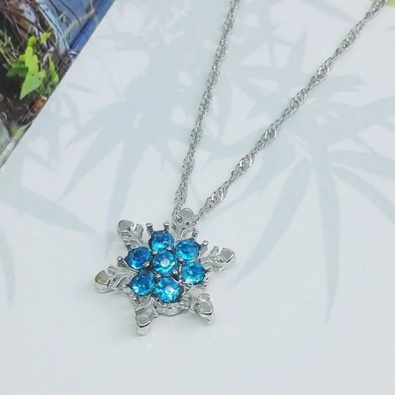 Frozen Elsa Peripheral Movies Creative Snowflake Shape Necklace Crystal Pendant Accessories Girls’ High-Looking Birthday Gift