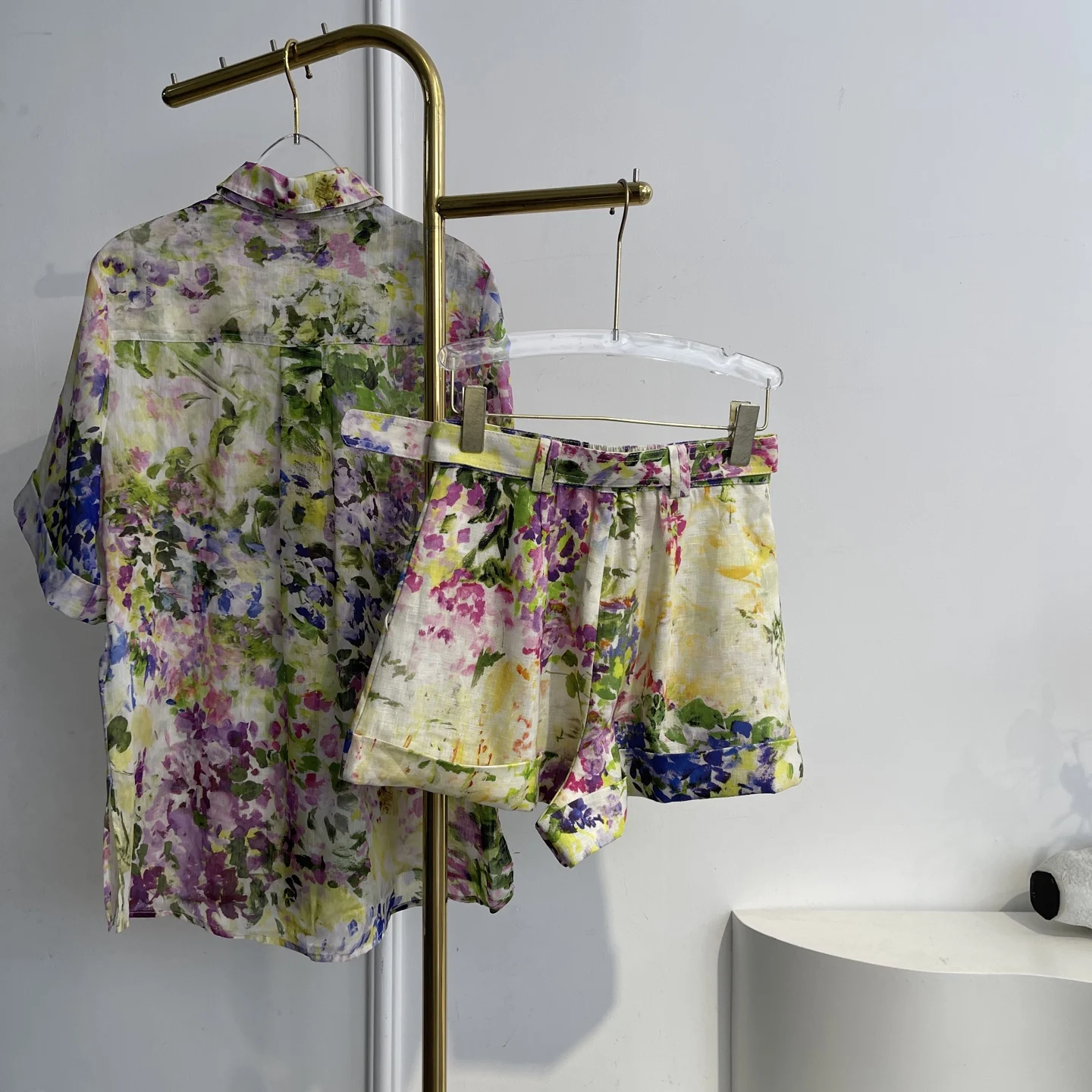 

Women's Spring Green Floral Print Short Sleeve Blouse Tops and Shorts Set 2026 New High Quality