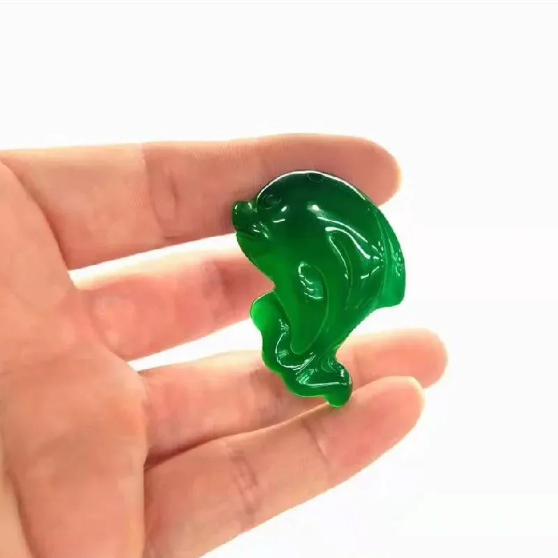 

Natural Green Chalcedony Hand-carved Little Dolphin Pendant Fashion Boutique Jewelry Men and Women Green Agate Necklace Gift