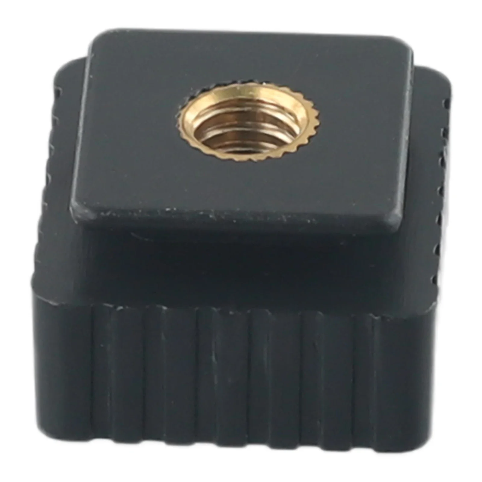 1pcs SC-6 SC6 Cold Hot Shoe Adapter Standard Mount Hotshoe To 1/4 Thread For Flash Speedlite-Tripod-Photo-Studio-Accessories