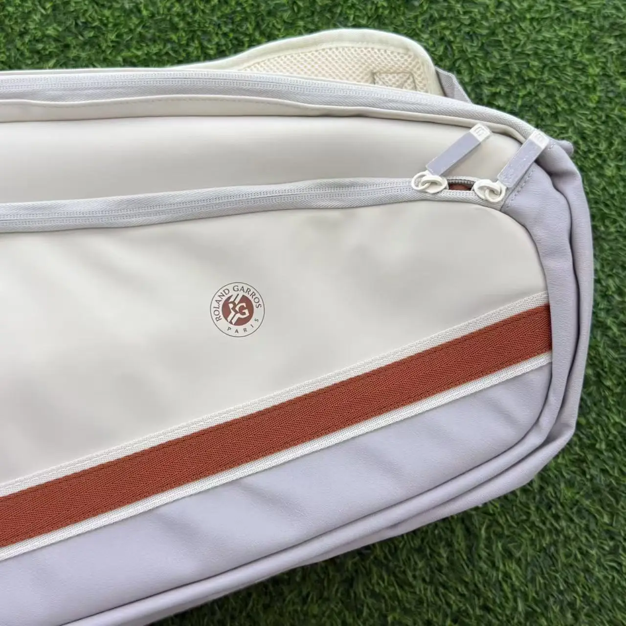 Wilson Roland Garros Session Soiree Super Tour 9PK Multi Functional Large Capacity Tennis Bag Sports Backpack WR8042901001