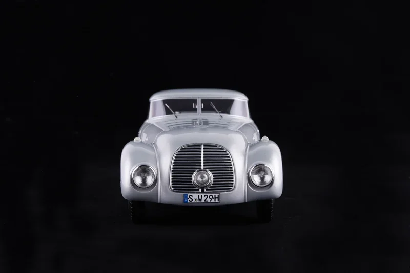 Bos 1:18 540K W29 1938 Vintage Car Simulation Limited Edition Resin Metal Static Car Model Toy Gift