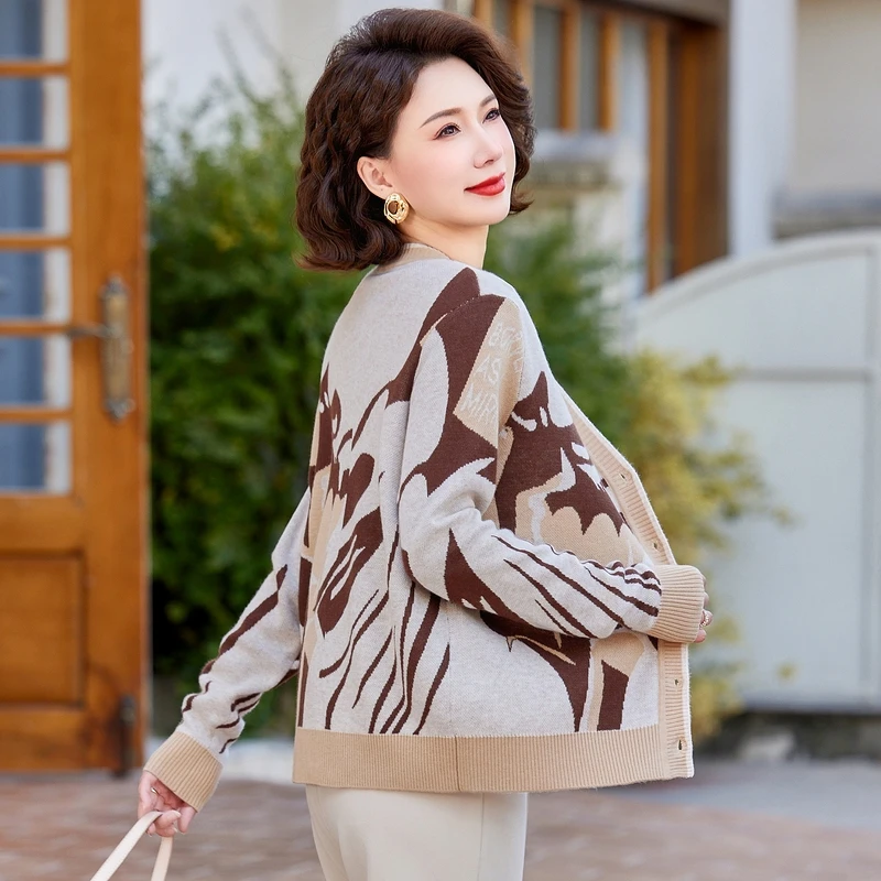 

Весенний модный вязаный кардиган для женщин 50 лет, одежда для женщин среднего возраста, элегантный, качественный, из смесового полиэстера, стандартный крой