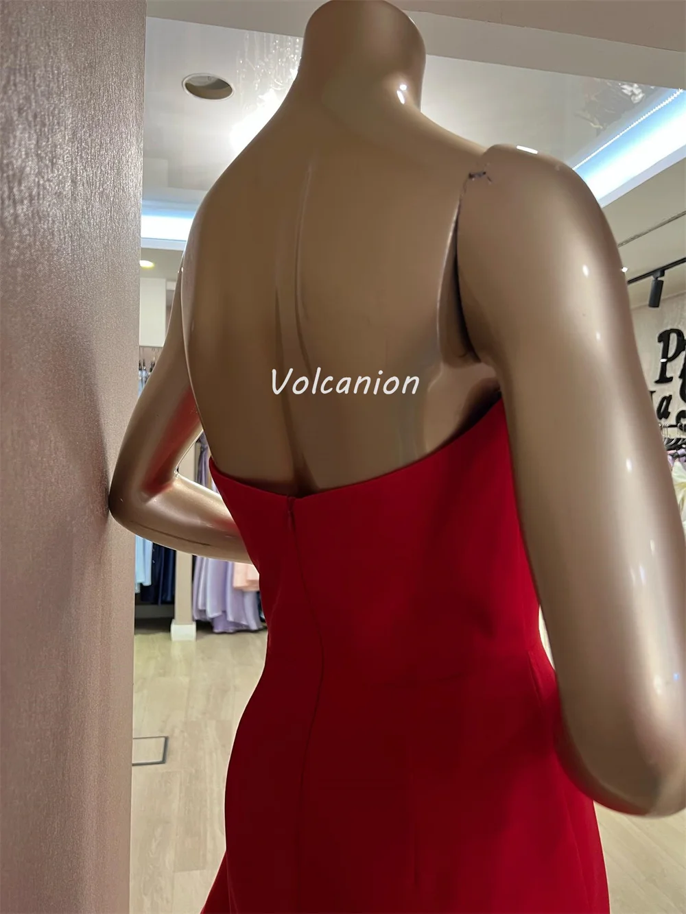 カスタマイズされた高品質の絶妙なシャルムーズリボンシャーリングストレートストラップレスハイロードレスオーダーメイドのオケージョンドレスサイズあり