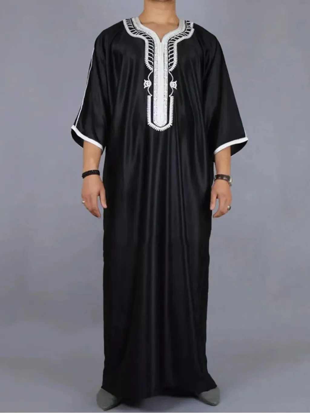 Moda musulmana Abaya per uomo Patchwork Ricamo Abito lungo Arabo saudita Caftano Maschile Jubba Thobe Abaya marocchino islamico