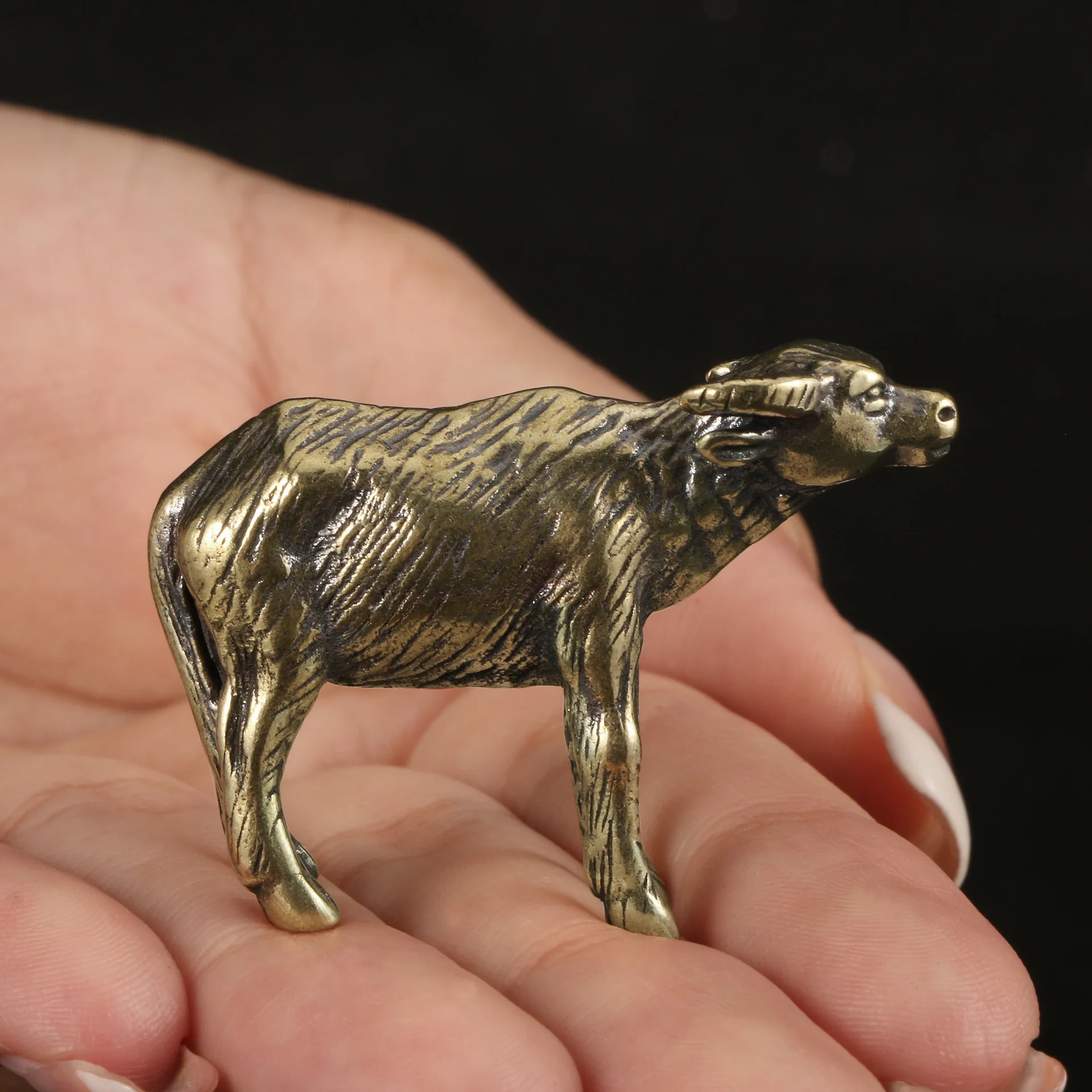 Solid Brass Handmade 12 Zodiac Ox Small Ornament Hardworking Bull Office Decoration Tea Pet Crafts Gifts