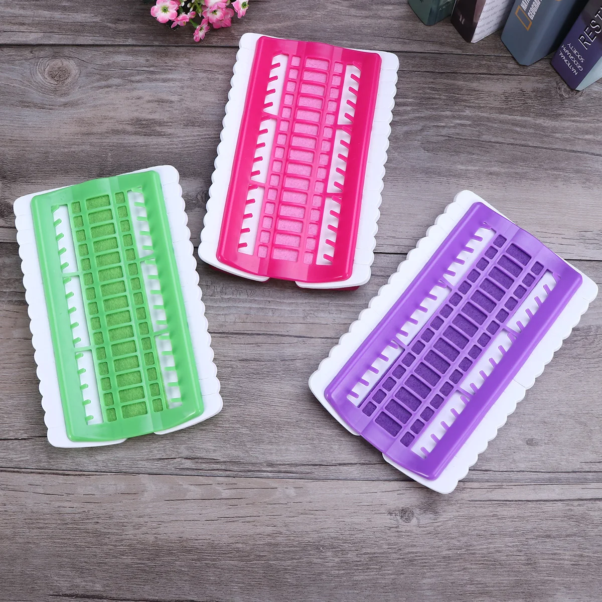 

Floss Organizer 30-Position Thread Holder Embroidery Project Card Pvc Craft Tool For Cross Stitch Rose Red