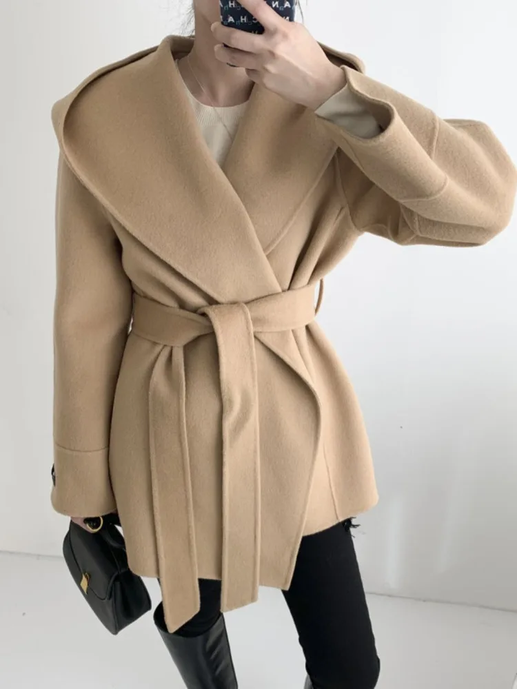 [EWQ] Elegant Women Faux Wool Coats Solid Cardigan Minimalist Hooded Woolen Coat Oversize Outwear With Belt 2024 autumn Winter