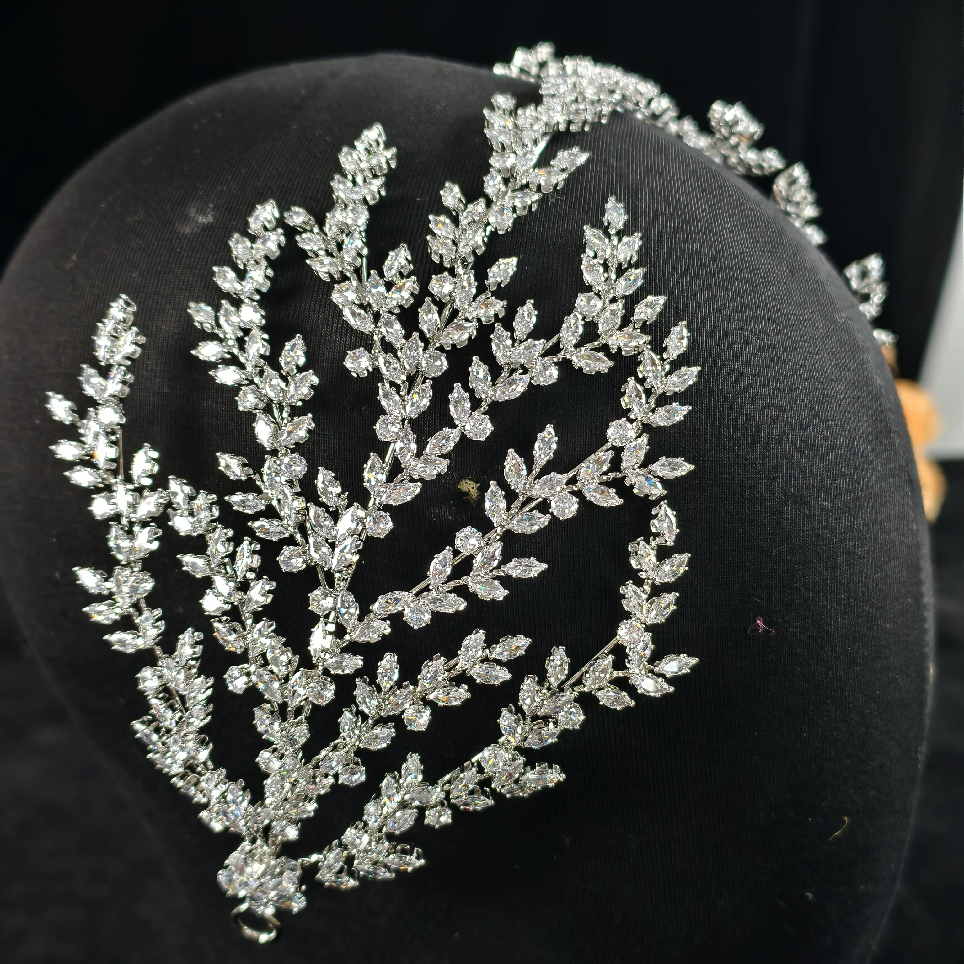 

Cubic Zirconia Bridal Headbands Wedding Headpiece Luxury CZ Tiaras Crowns For Women Diadem Party Bride Hair Jewelry Headdress