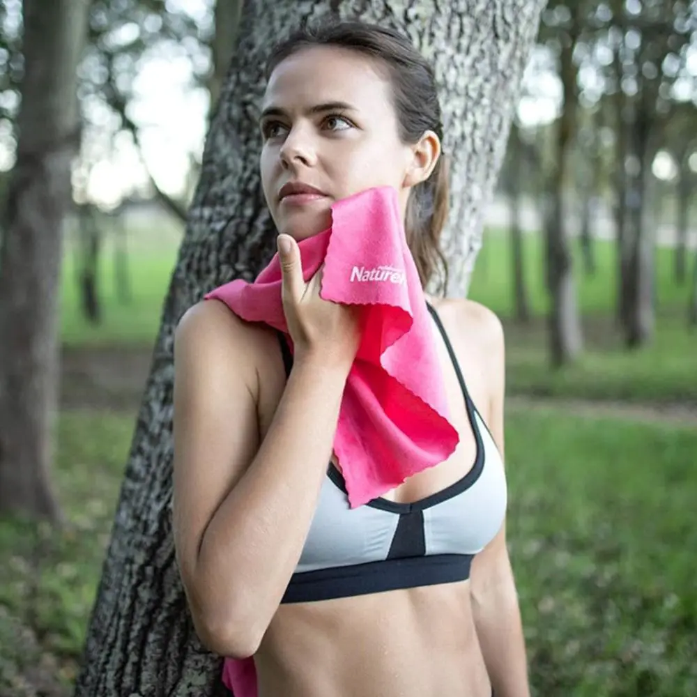 

Super Absorbent Sports Quick Drying Towel Storage Bag Portable Microfiber Towel Reusable Machine Washable Travel Towel Beach