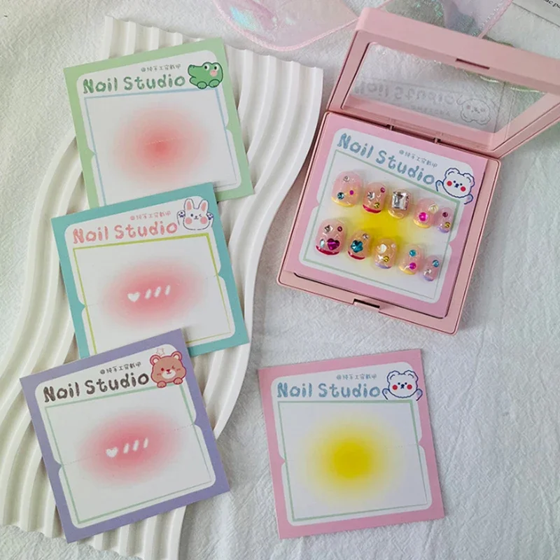 50 Stück Press On Nail Kartonkarten 6,5 x 6,5 cm 8 x 8 cm Cartoon-Muster Nail Art Display Foto Requisiten Karte Falsche Nagelspitzen Maniküre