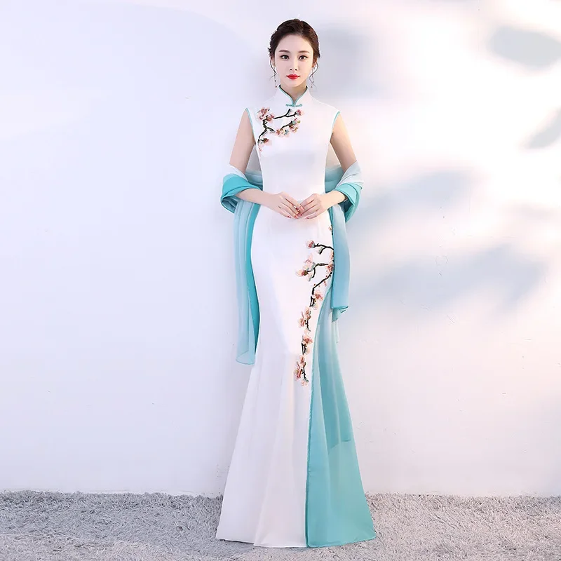 

White Chinese Style Women Mandarin Collar Qipao Oversize Flower Satin Cheongsam Sexy Applique Dress Mermaid Business Vestidos