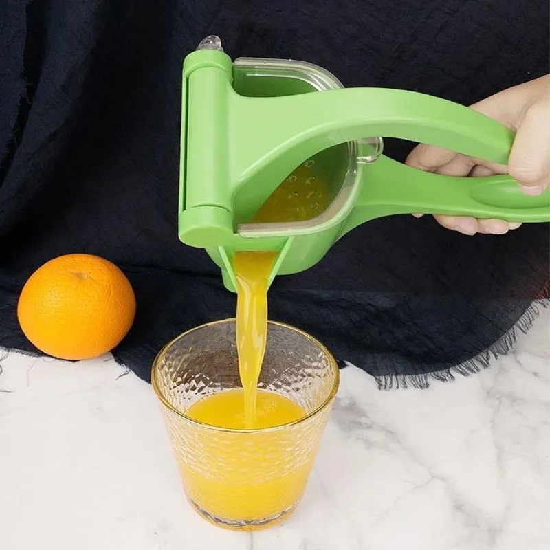 Useful Manual Juicer Portable Plastic Small Squeezer Household Kitchen Tool Fruit Residue Separator Fresh Juice Making Home Use