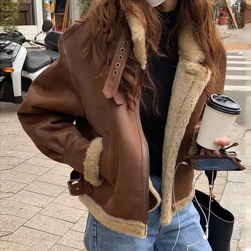 

Winter Fur Integrated Deer Fur Motorcycle Jacket Korean Version Short Loose and Thickened Lamb Fur Jacket Women's Winter Clothes