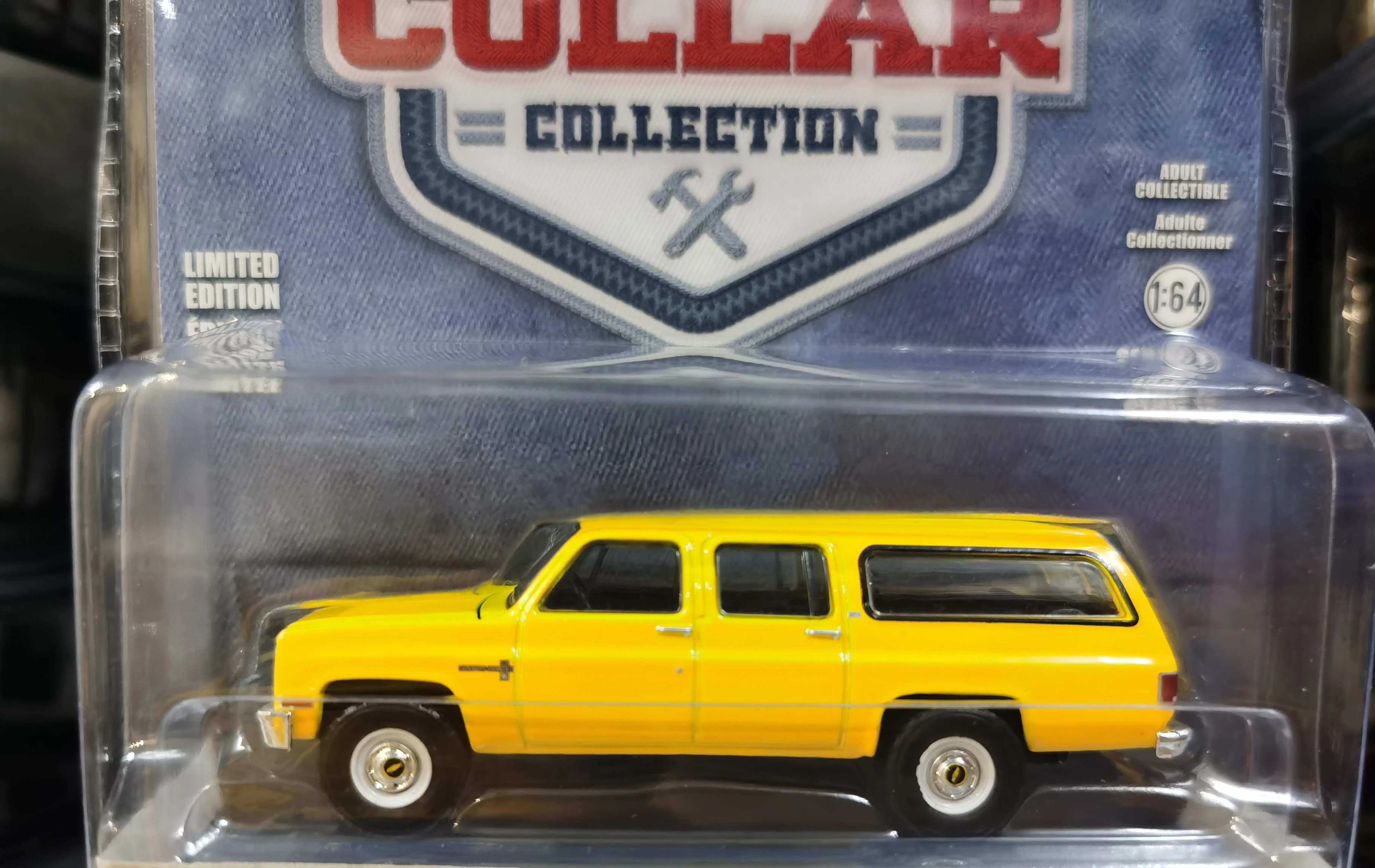 GREENLIGHT 1:64 Suburban K20C Cvstom Delvxe Collection die cast alloy car model decoration gift