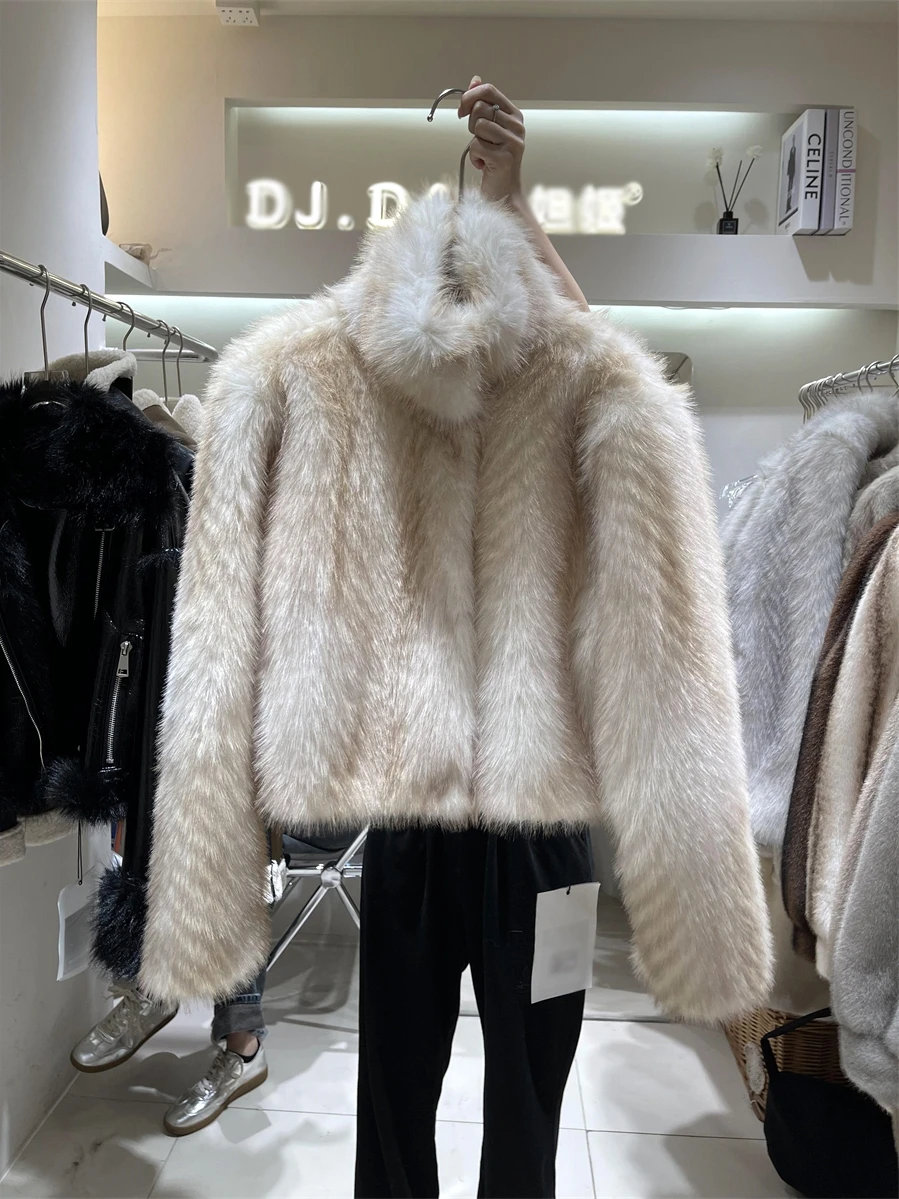 韓国スタイルのファッションエレガントな暖かいフェイクファーコート女性のための冬スタンドカラーシングルブレスト多用途豪華なショートジャケット