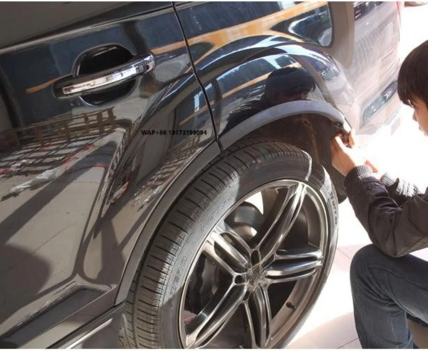 

New 09-15 Q7 Small Wheel Eyebrow-OLIVER Fitment Self-adhesive Retrofit Upgrade