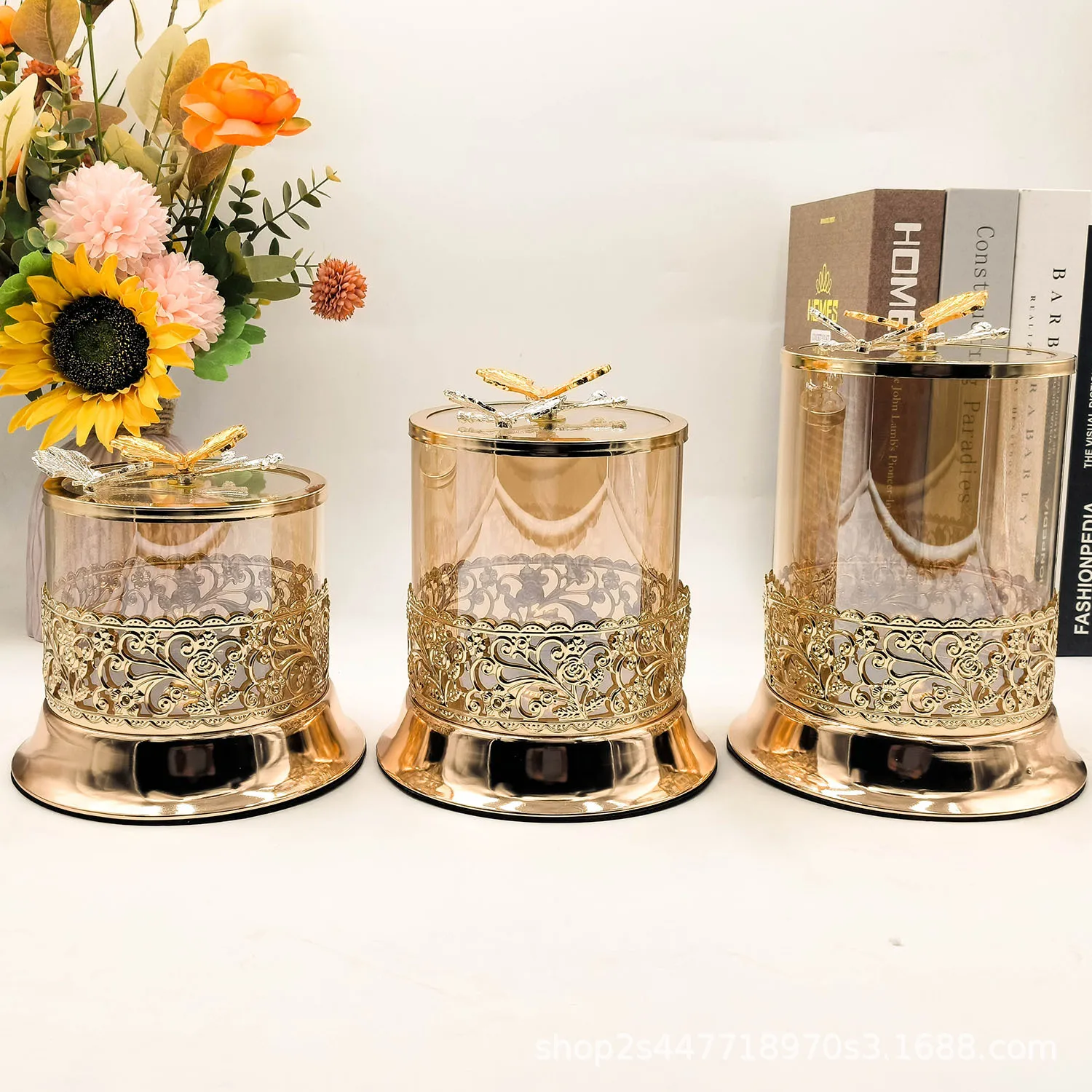 Gold Plated Openwork Butterfly Nut Candy Jar Living Room Ornament Amber Glass Storage Jar Multifunctional Storage Container Gift