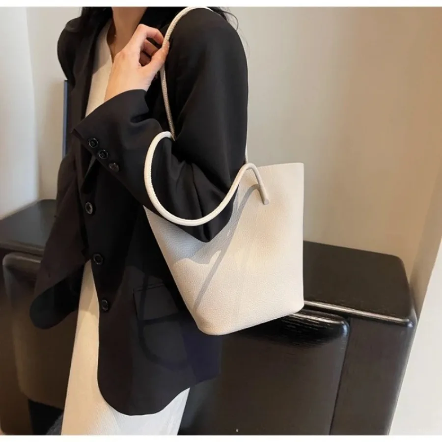 

Новая модная щедрая ретро сумка подмышки, женская сумка на плечо, простые шикарные темпераментные сумки на плечо, большая вместительная сумка-ведро