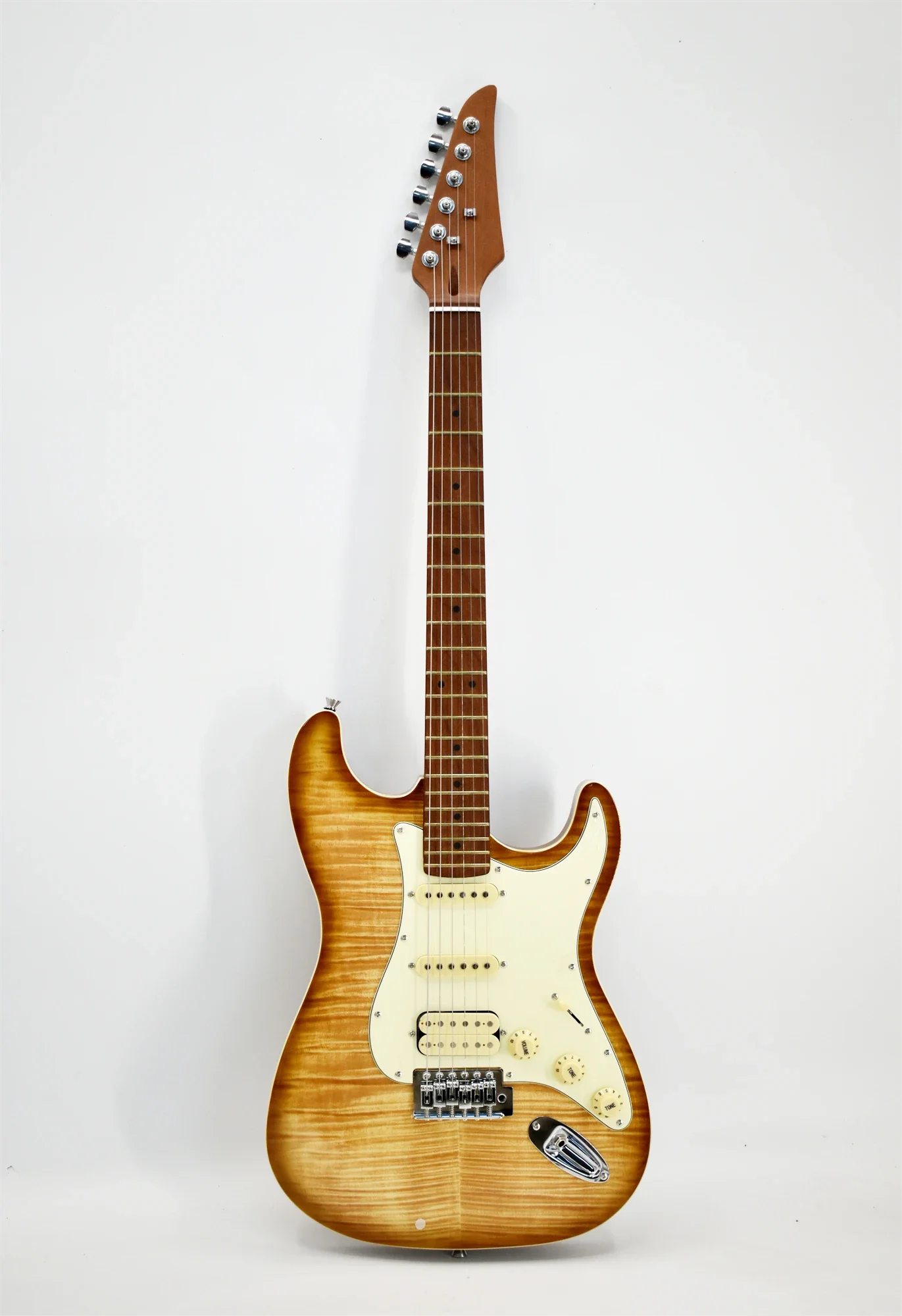 China OEM Custom 6 Strings Ash Wood Electric Guitar