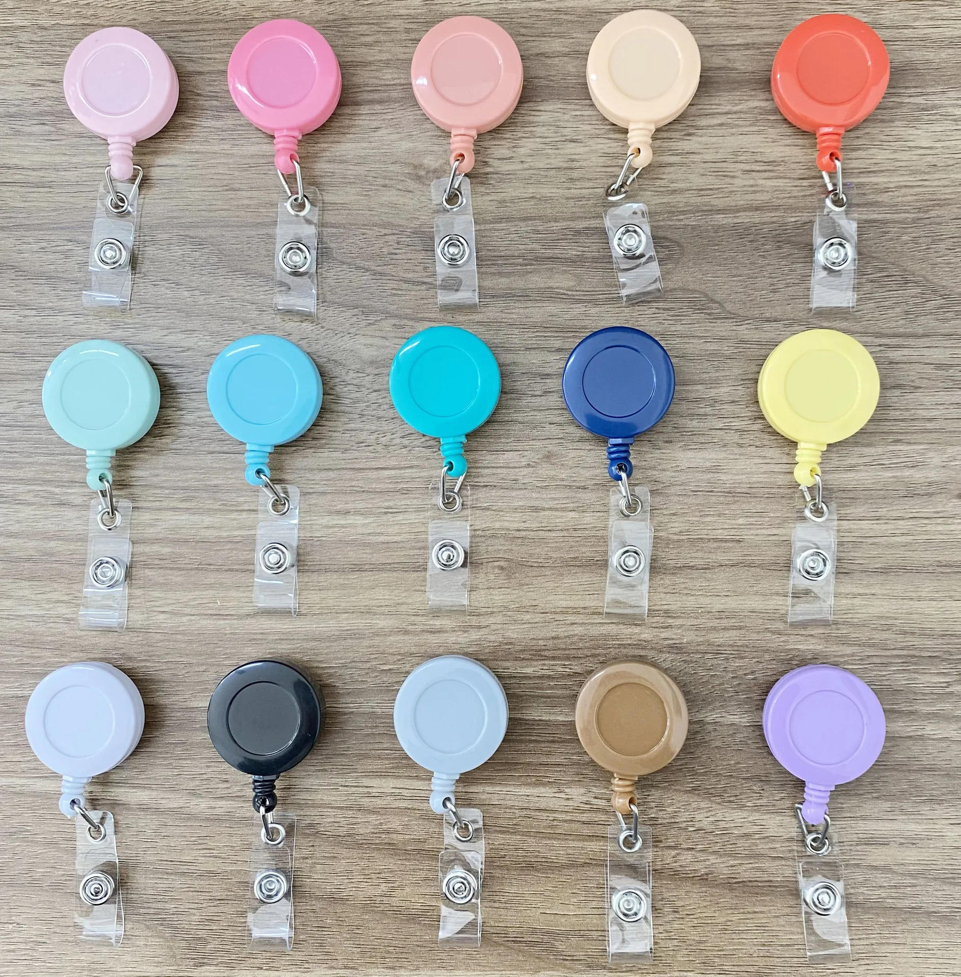 1pc Multifunction Plastic Retractable Nurse Badge Reel Keychain Pull Retractable Keyring Key Chains