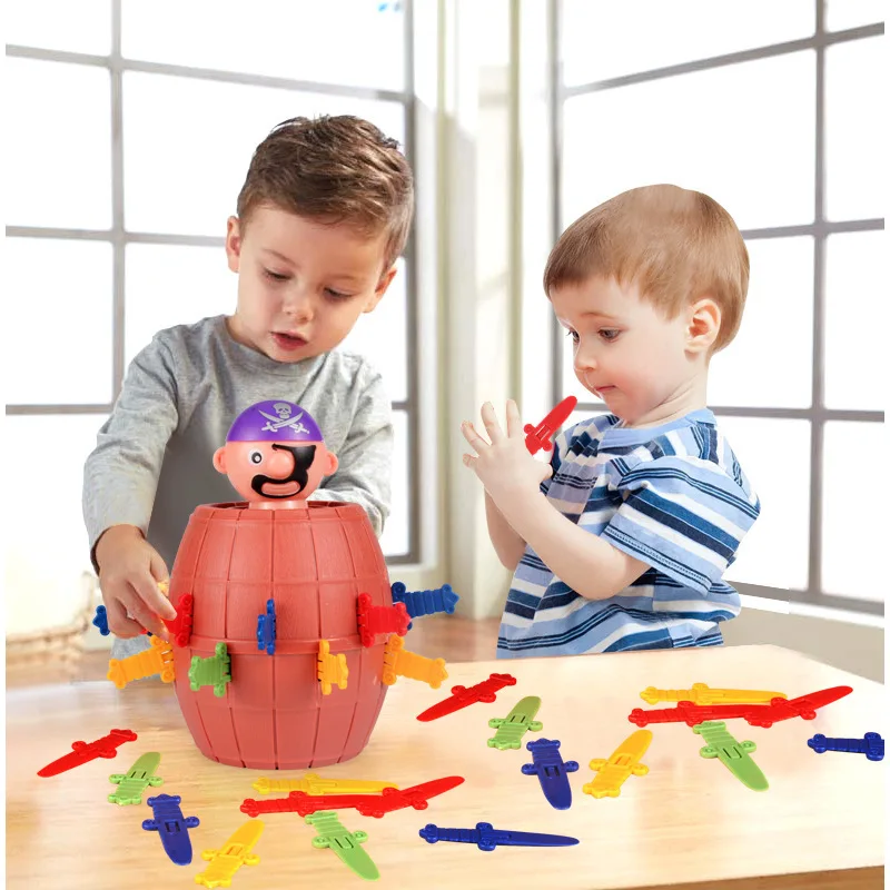 재미 있은 해적 배럴 장난감 행운의 게임 점프 해적 양동이 칼 찌르기 까다로운 장난감 가족 대화 형 게임 어린이를위한 선물