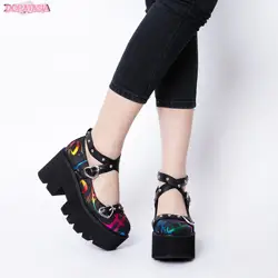 Sweet Girls Pumps tacchi spessi fibbia Cross Tied Punk Gothic Cosplay Lolita Shoes Platform donna Designer Casual scarpe da donna