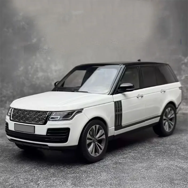 

LCD 1:18 Range Rover SVA Executive Edition 2020 Alloy Car Model