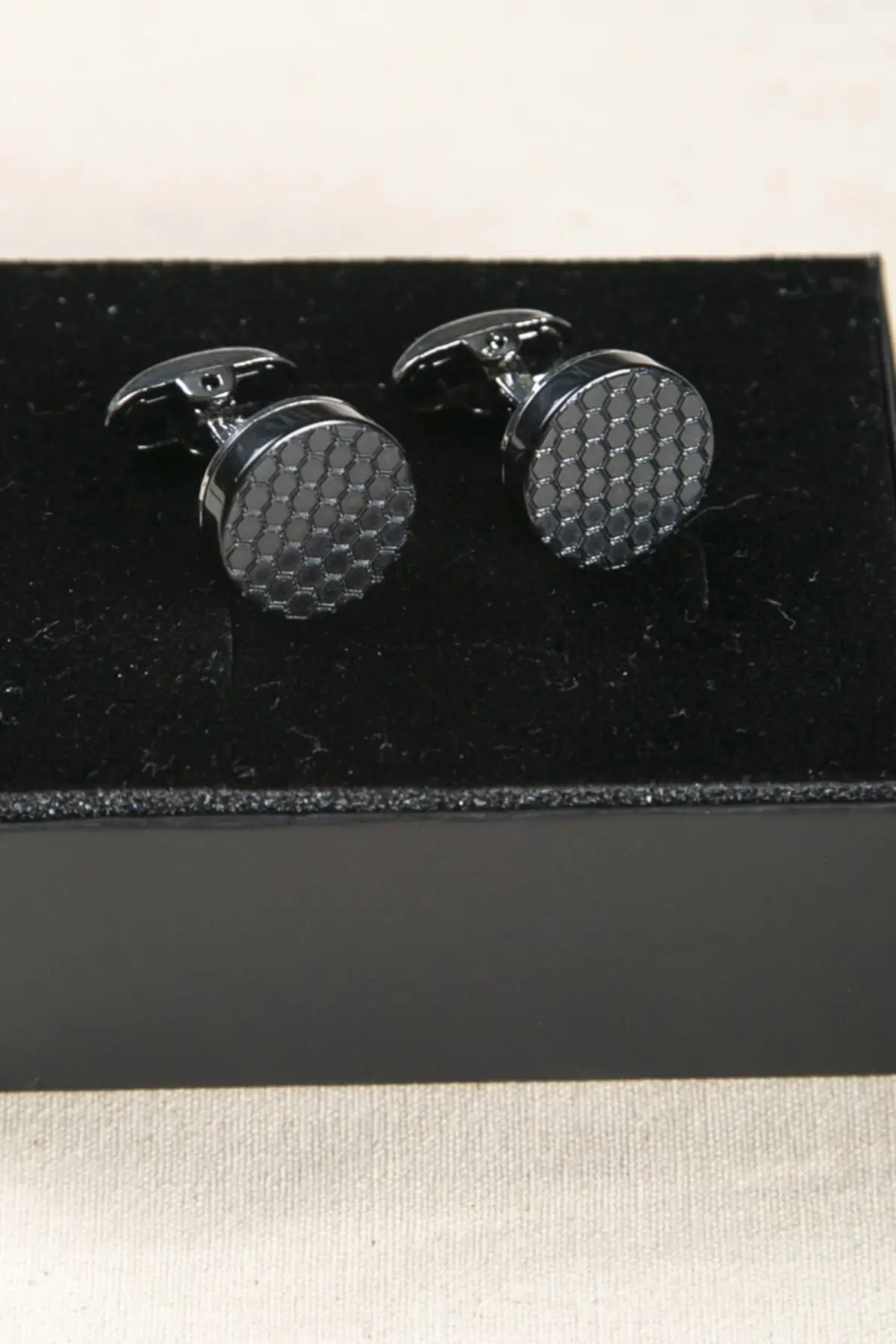 บรรเทารูปแบบรังผึ้ง Cufflinks มาตรฐาน-Fit-คลาสสิกเสื้อผ้า2021-2022ฤดูหนาว,สุภาพบุรุษ,สำหรับของขวัญ,จัดส่งฟรี