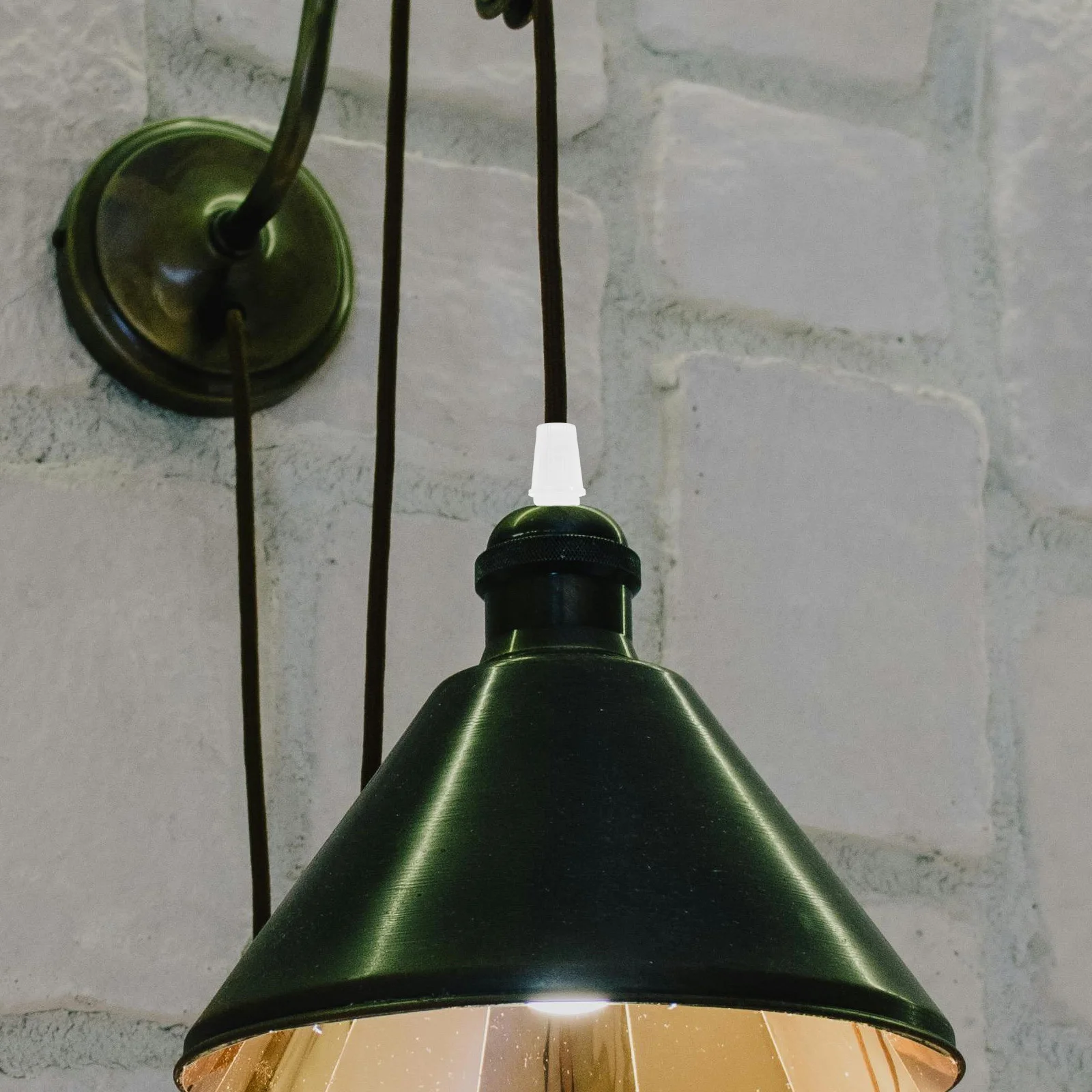 

100Pcs Strain Relief Cord Connectors Cable Glands Electrical Wire Grips Cord Grip Clamp Stable Locking for Light Fixture Hanging